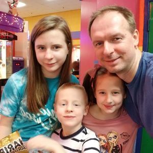 Meet your Posher, Tom